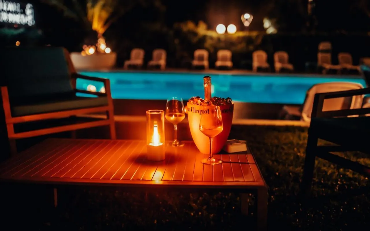 Hotel Benaco Desenzano del Garda 3*,  Italy