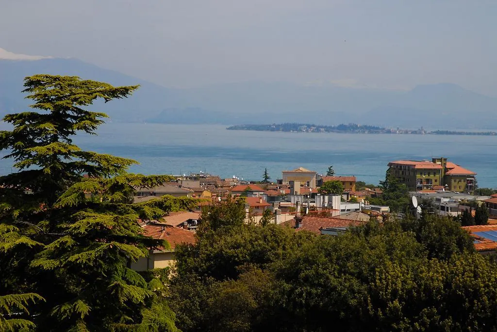 Hotel Benaco Desenzano del Garda