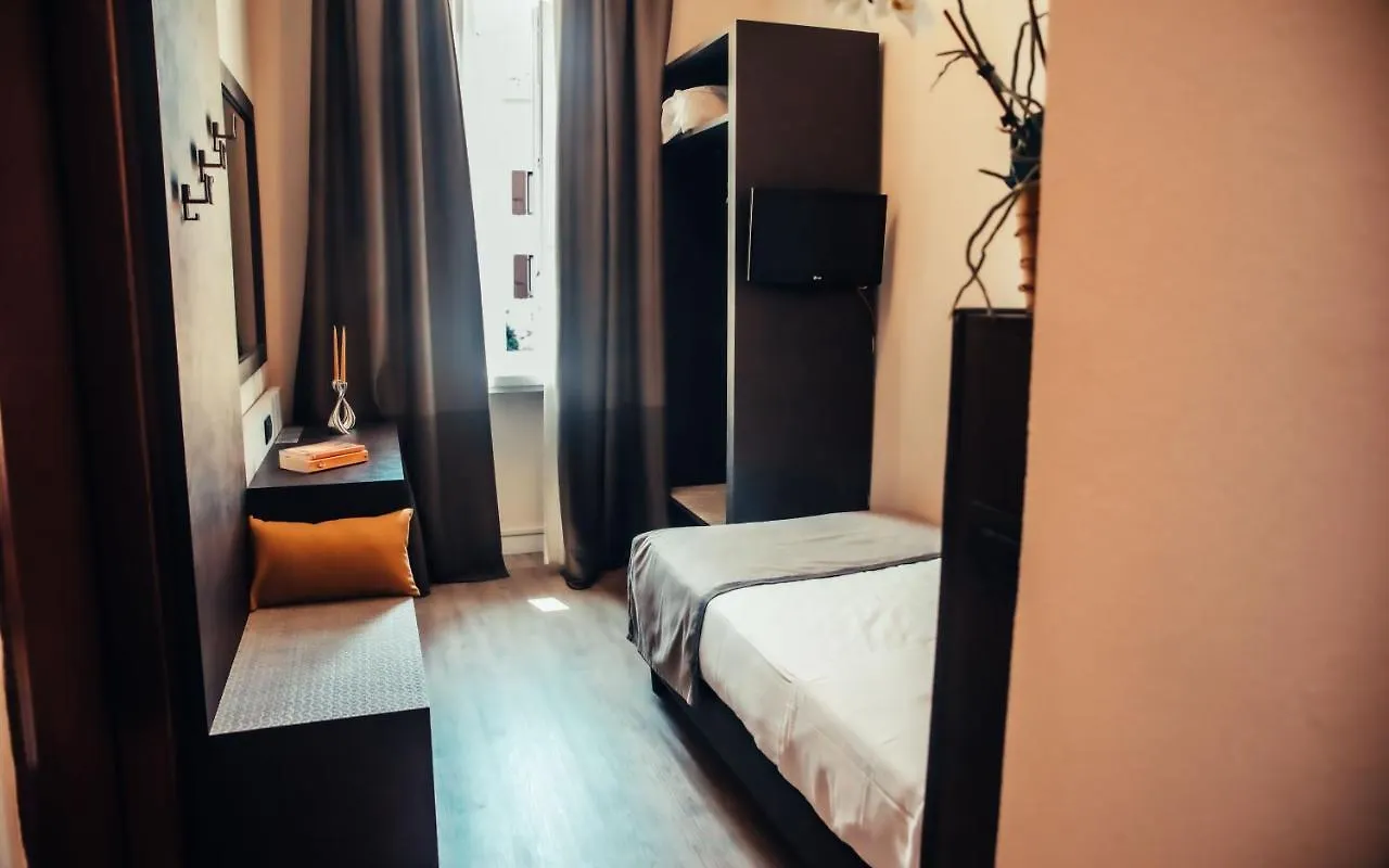 ***  Hotel Benaco デセンツァーノ・デル・ガルダ イタリア