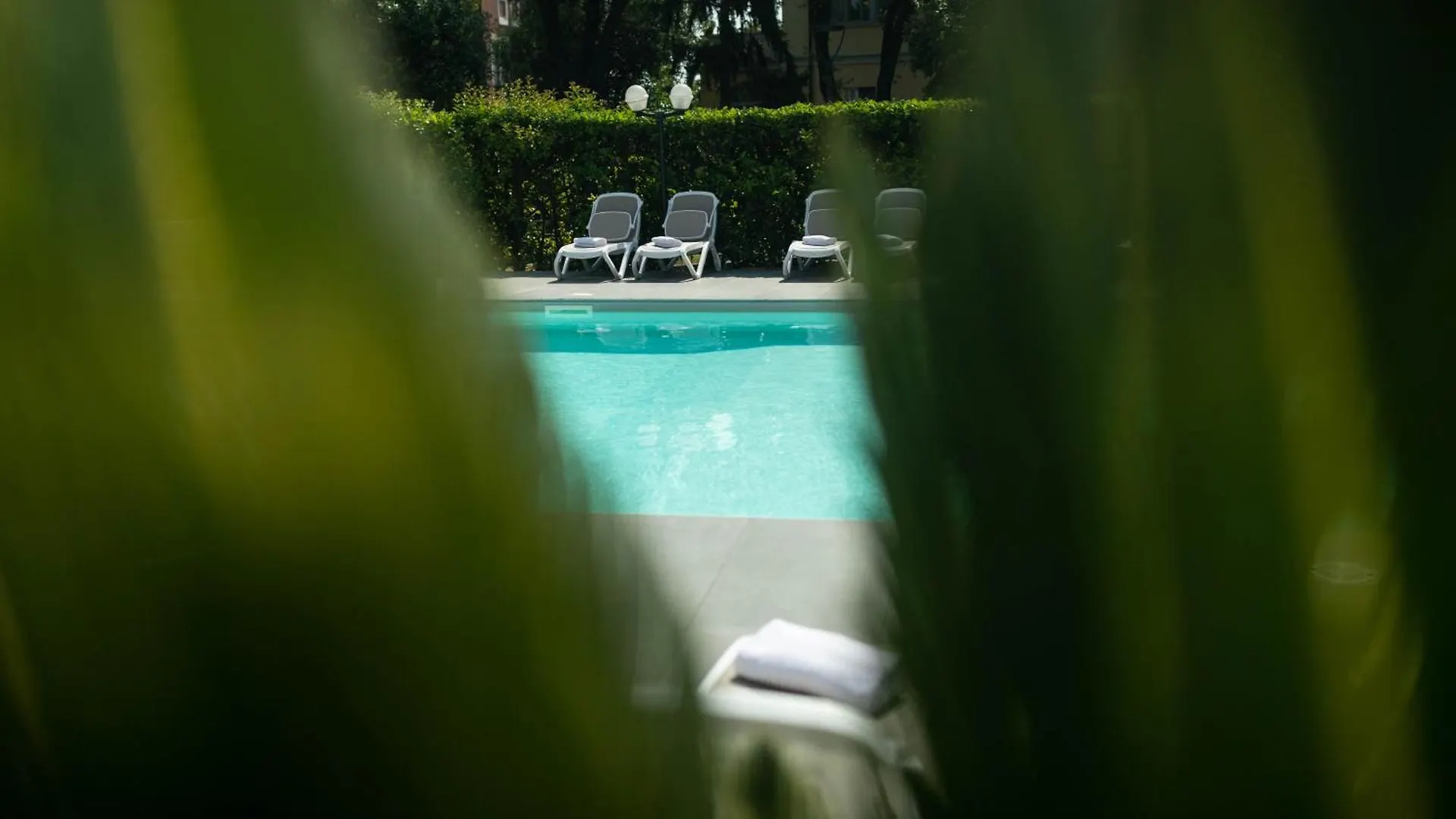 Hotel Benaco デセンツァーノ・デル・ガルダ