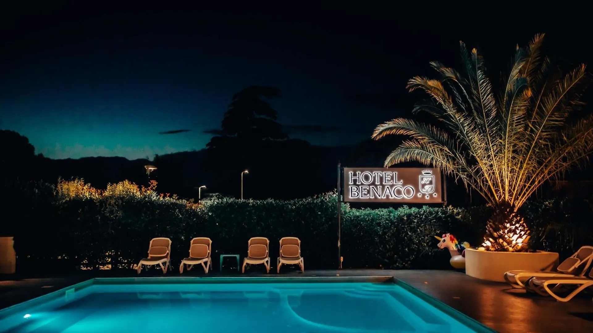 Hotel Benaco デセンツァーノ・デル・ガルダ 3*,
