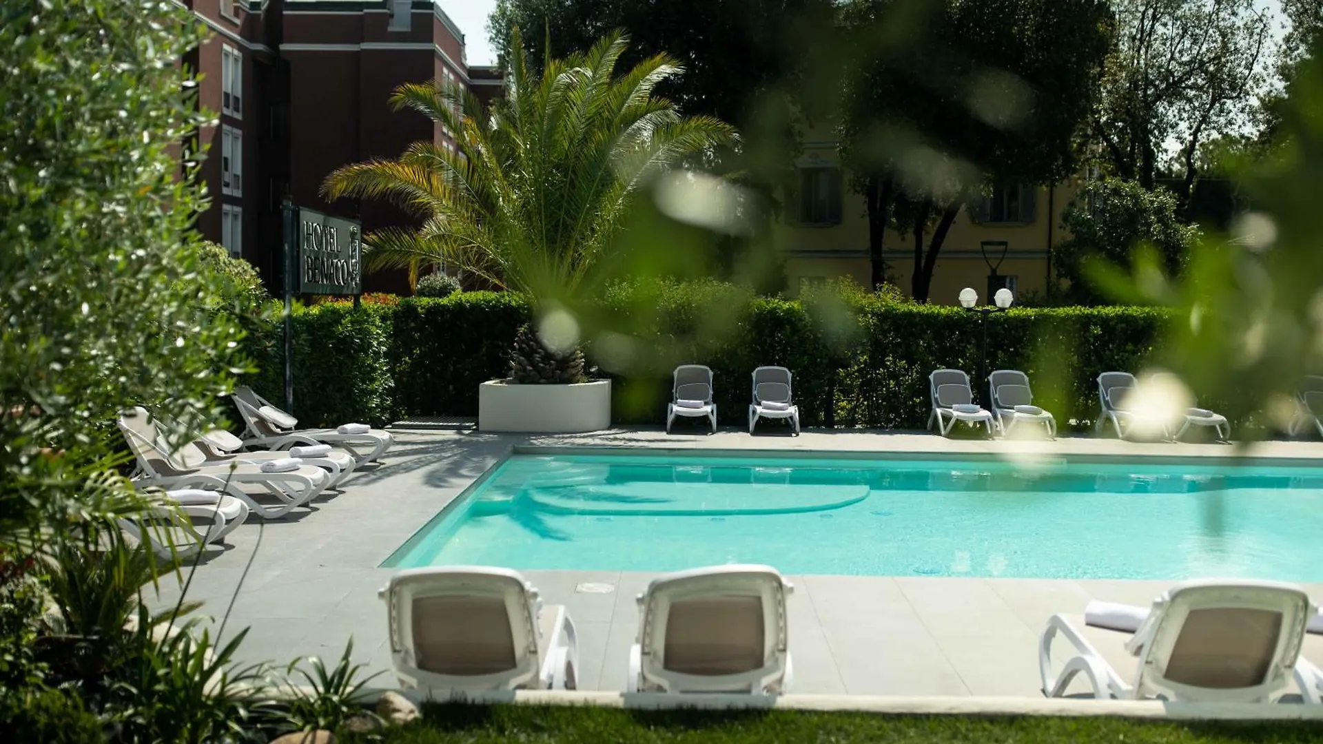 Hotel Benaco デセンツァーノ・デル・ガルダ