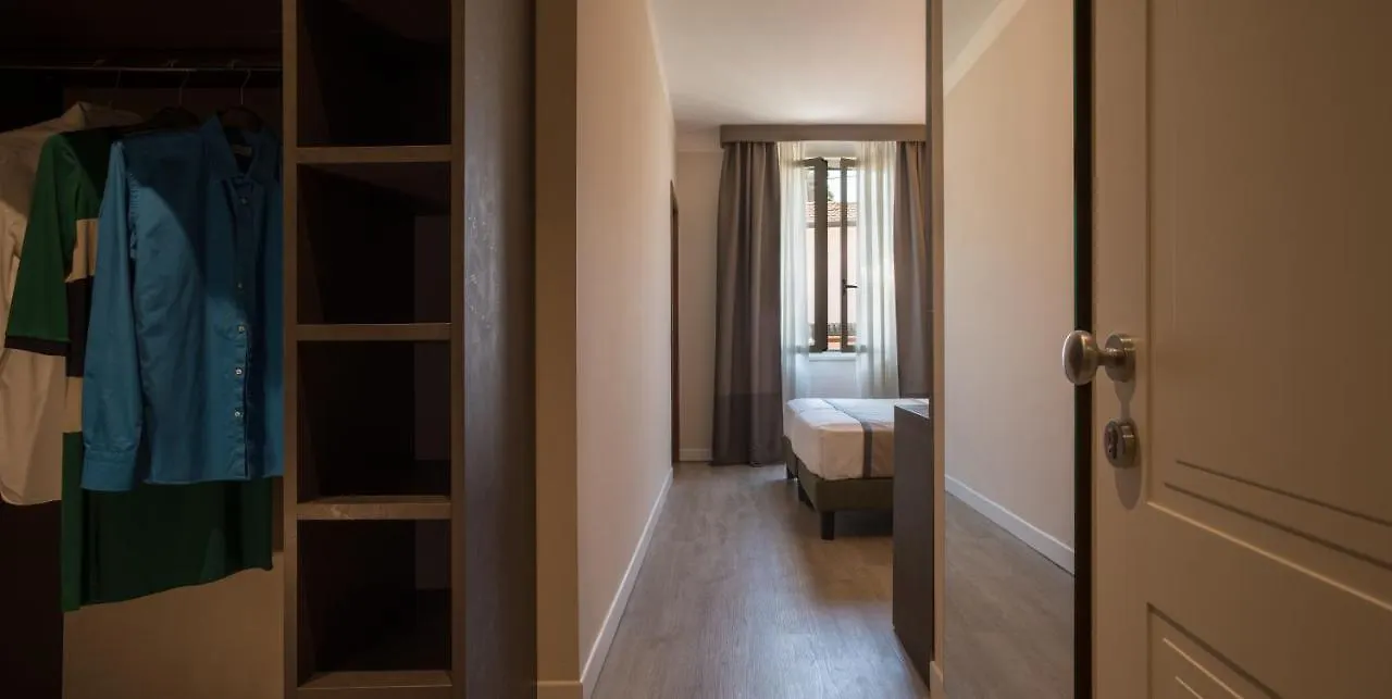 Hotel Benaco デセンツァーノ・デル・ガルダ イタリア
